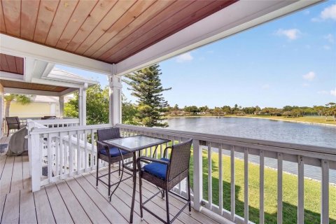 Condo in Saint Petersburg, Florida, 1 bedroom № 2123721 - photo 29