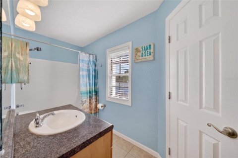 Condo in Saint Petersburg, Florida, 1 bedroom № 2123721 - photo 23