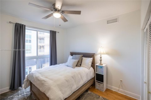 Condo in Miami, Florida, 2 bedrooms  № 1864729 - photo 22