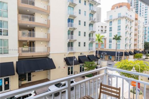Condo in Miami, Florida, 2 bedrooms  № 1864729 - photo 26