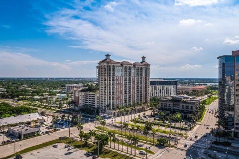 Condominio en alquiler en West Palm Beach, Florida, 2 dormitorios, 113.9 m2 № 1178275 - foto 1