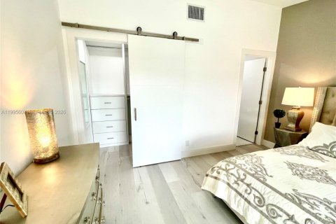 Casa en venta en Fort Lauderdale, Florida, 3 dormitorios, 135.82 m2 № 2062920 - foto 20