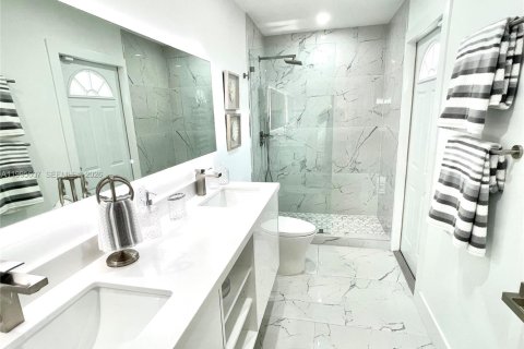 Casa en venta en Fort Lauderdale, Florida, 3 dormitorios, 135.82 m2 № 2062920 - foto 22