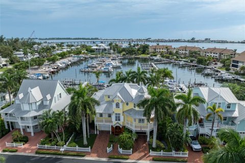 Villa ou maison à Cortez, Floride 4 chambres, 375.23 m2 № 2367492