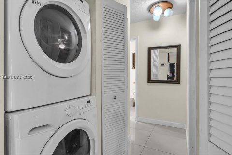 Купить виллу или дом в Делрей-Бич, Флорида 3 спальни, 124.86м2, № 1995056 - фото 11