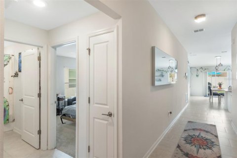 House in Haines City, Florida 3 bedrooms, 144.93 sq.m. № 2227891 - photo 7