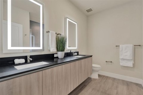 Townhouse in Clermont, Florida 4 bedrooms, 175.4 sq.m. № 1772727 - photo 7