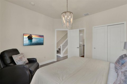 Townhouse in Clermont, Florida 4 bedrooms, 175.4 sq.m. № 1772727 - photo 9