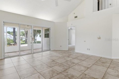 House in Inverness, Florida 4 bedrooms, 176.14 sq.m. № 2094430 - photo 17