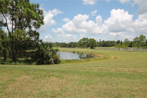House in Davenport, Florida 3 bedrooms, 159.14 sq.m. № 1917995 - photo 10