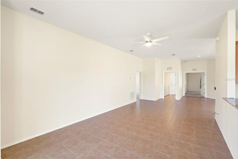 House in Davenport, Florida 3 bedrooms, 159.14 sq.m. № 1917995 - photo 16