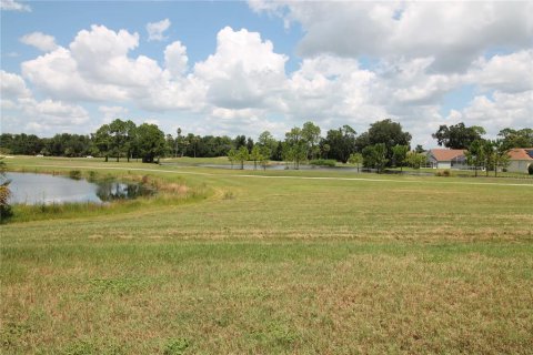 House in Davenport, Florida 3 bedrooms, 159.14 sq.m. № 1917995 - photo 12