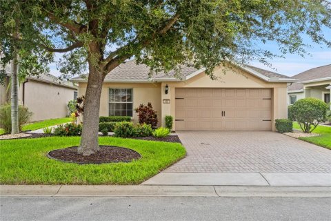 House in Davenport, Florida 3 bedrooms, 159.14 sq.m. № 1917995 - photo 1