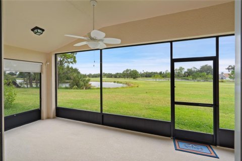 House in Davenport, Florida 3 bedrooms, 159.14 sq.m. № 1917995 - photo 8