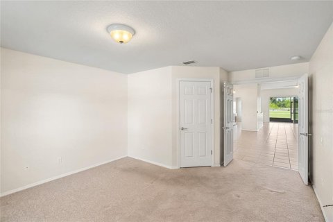 House in Davenport, Florida 3 bedrooms, 159.14 sq.m. № 1917995 - photo 30