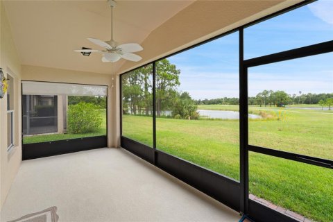 House in Davenport, Florida 3 bedrooms, 159.14 sq.m. № 1917995 - photo 9