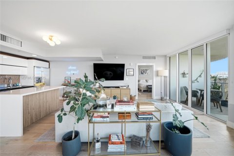 Copropriété à louer à Miami Beach, Floride: 2 chambres, 114.64 m2 № 2079234 - photo 3