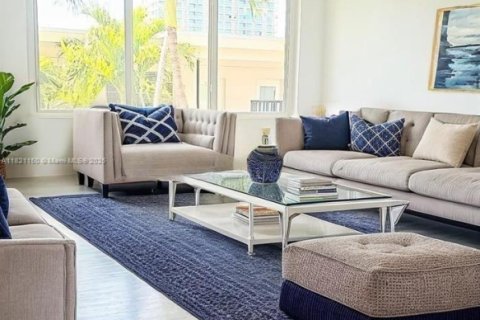 Apartamento en alquiler en Miami Beach, Florida, 1 dormitorio, 49.61 m2 № 1949906 - foto 5