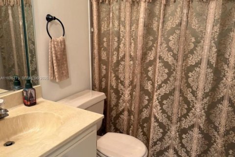 House in Delray Beach, Florida 3 bedrooms, 129.41 sq.m. № 1986609 - photo 24