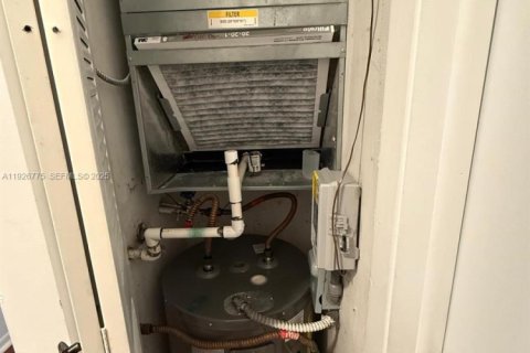 House in Delray Beach, Florida 3 bedrooms, 129.41 sq.m. № 1986609 - photo 25