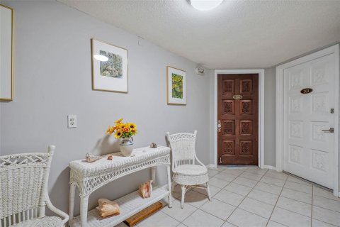 Copropriété à louer à Saint Pete Beach, Floride: 2 chambres, 131.92 m2 № 2424375 - photo 12