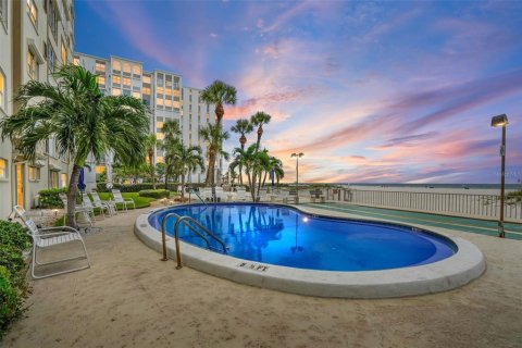 Copropriété à louer à Saint Pete Beach, Floride: 2 chambres, 131.92 m2 № 2424375 - photo 2