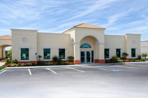 Propiedad comercial en Atlantis, Florida № 2270506