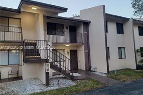 Condominio en venta en Margate, Florida, 2 dormitorios № 1839450 - foto 1