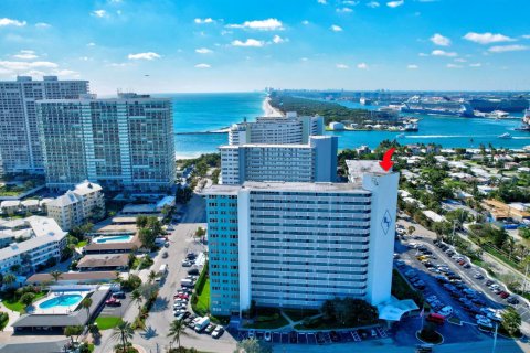 Condo in Fort Lauderdale, Florida, 2 bedrooms  № 2275815