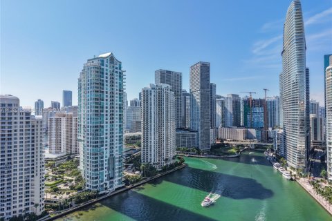 Condo in Miami, Florida, 2 bedrooms  № 2052987 - photo 30