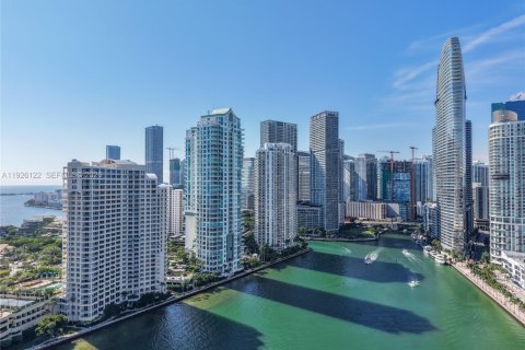 Condo in Miami, Florida, 2 bedrooms  № 2052987 - photo 26