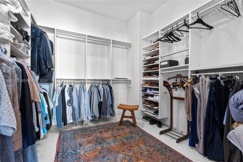 Condo in Miami, Florida, 2 bedrooms  № 2052987 - photo 19