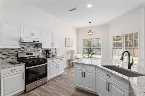 House in Gainesville, Florida 4 bedrooms, 174.84 sq.m. № 1879676 - photo 17