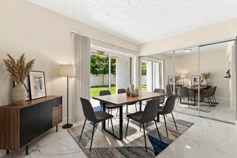 Townhouse in West Palm Beach, Florida 2 bedrooms, 118.64 sq.m. № 2171624 - photo 30