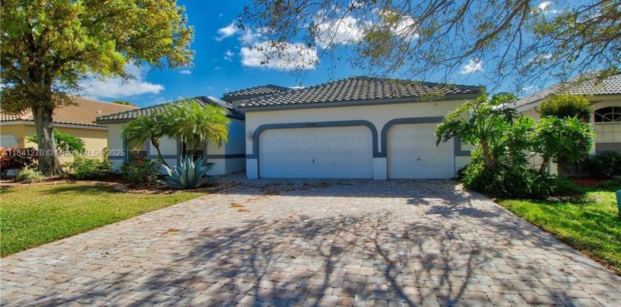 Villa ou maison à Parkland, Floride 4 chambres, 222.69 m2 № 1830350