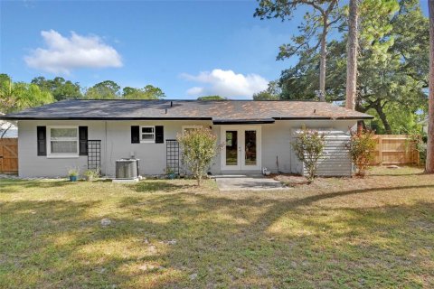 Villa ou maison à vendre à Orange City, Floride: 3 chambres, 113.53 m2 № 1887045 - photo 1