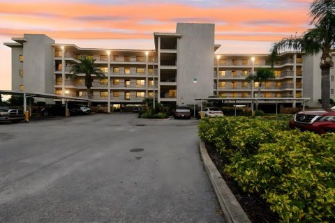 Condominio en venta en Port Richey, Florida, 2 dormitorios, 95.22 m2 № 1893702 - foto 30