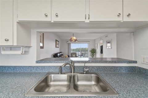 Condominio en venta en Port Richey, Florida, 2 dormitorios, 95.22 m2 № 1893702 - foto 14