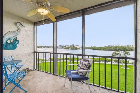 Condominio en venta en Port Richey, Florida, 2 dormitorios, 95.22 m2 № 1893702 - foto 3