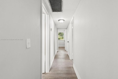 Apartamento en alquiler en Lake Park, Florida, 3 dormitorios, 92.9 m2 № 1953604 - foto 5