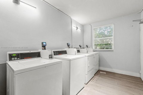 Apartamento en alquiler en Lake Park, Florida, 3 dormitorios, 92.9 m2 № 1953604 - foto 17