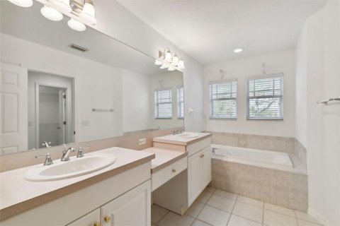 Townhouse in Tampa, Florida 3 bedrooms, 218.13 sq.m. № 1257812 - photo 21