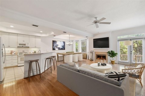Townhouse in Tampa, Florida 3 bedrooms, 218.13 sq.m. № 1257812 - photo 8