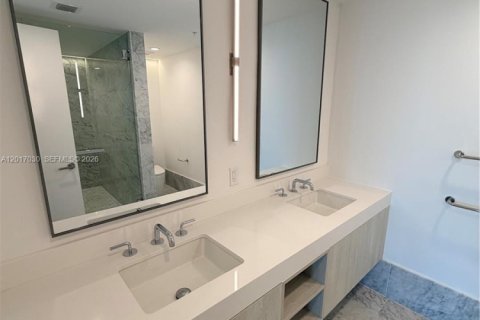 Condominio en venta en Bay Harbor Islands, Florida, 2 dormitorios, 123.47 m2 № 2077911 - foto 16