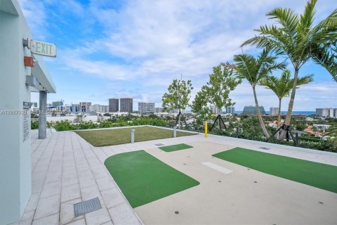 Condominio en venta en Bay Harbor Islands, Florida, 2 dormitorios, 123.47 m2 № 2077911 - foto 29