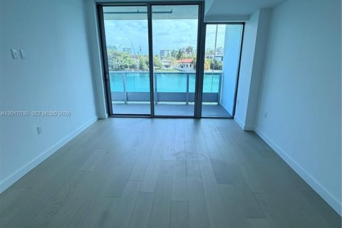 Condominio en venta en Bay Harbor Islands, Florida, 2 dormitorios, 123.47 m2 № 2077911 - foto 8