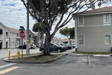 Condo in Homestead, Florida, 3 bedrooms № 2024534 - photo 16