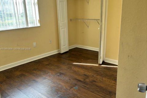 Condo in Homestead, Florida, 3 bedrooms № 2024534 - photo 9