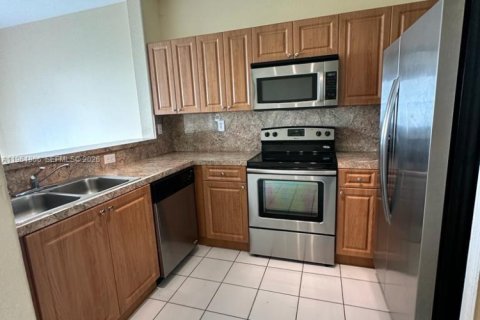 Condo in Homestead, Florida, 3 bedrooms № 2024534 - photo 6