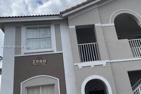 Condo in Homestead, Florida, 3 bedrooms № 2024534 - photo 2